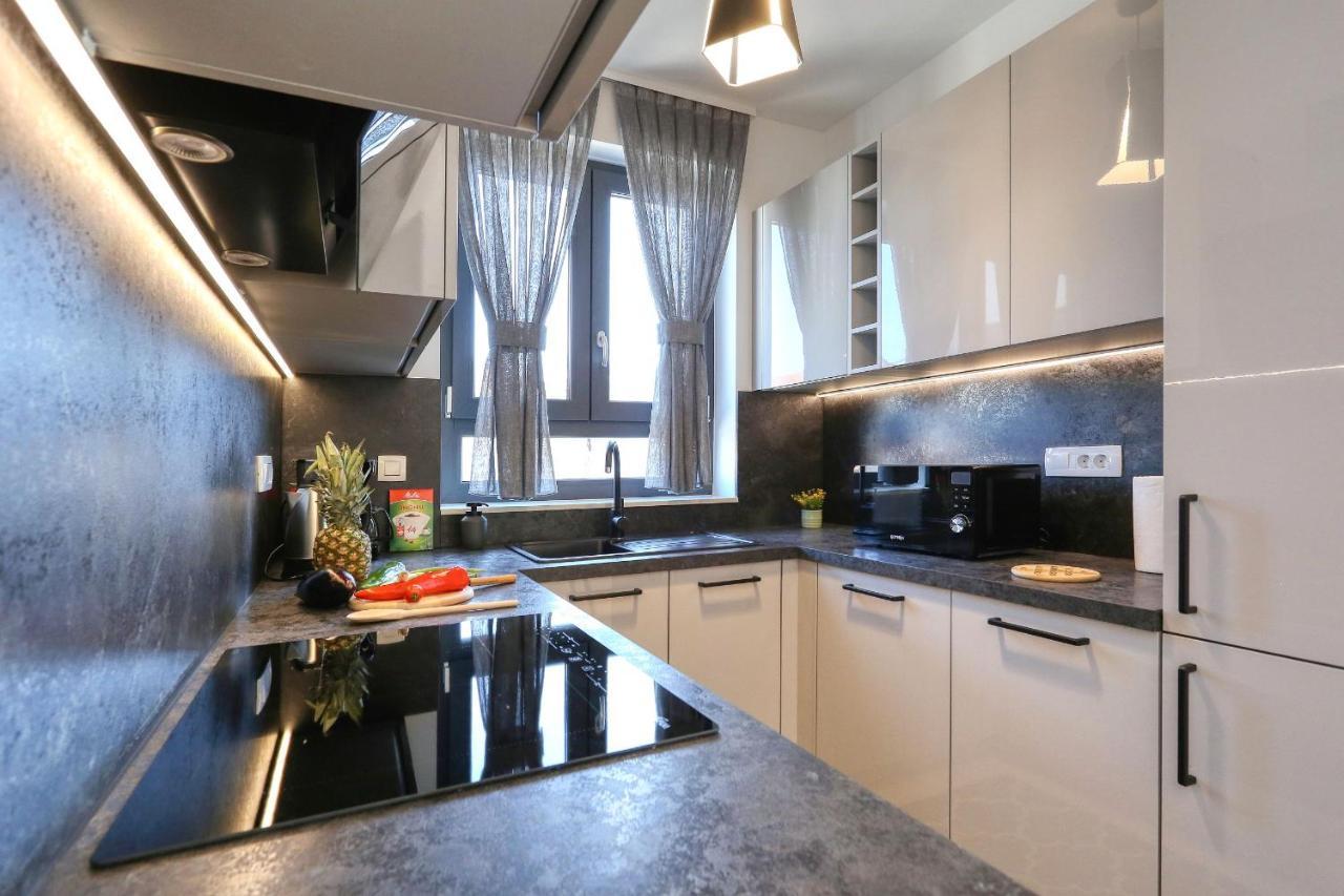 Apartments Perla With Free Parking Zadar Eksteriør billede