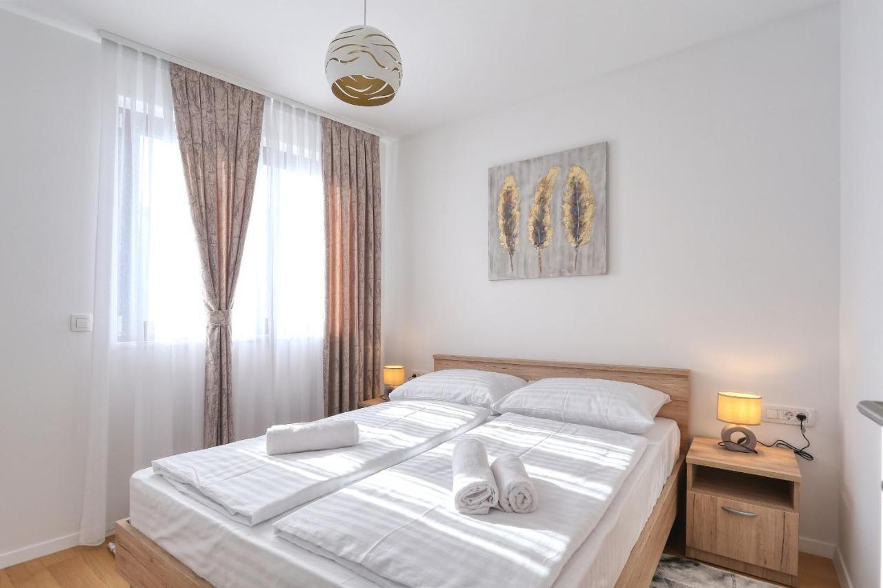 Apartments Perla With Free Parking Zadar Eksteriør billede