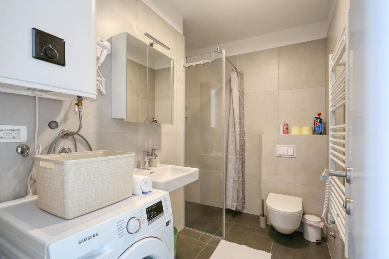 Apartments Perla With Free Parking Zadar Eksteriør billede