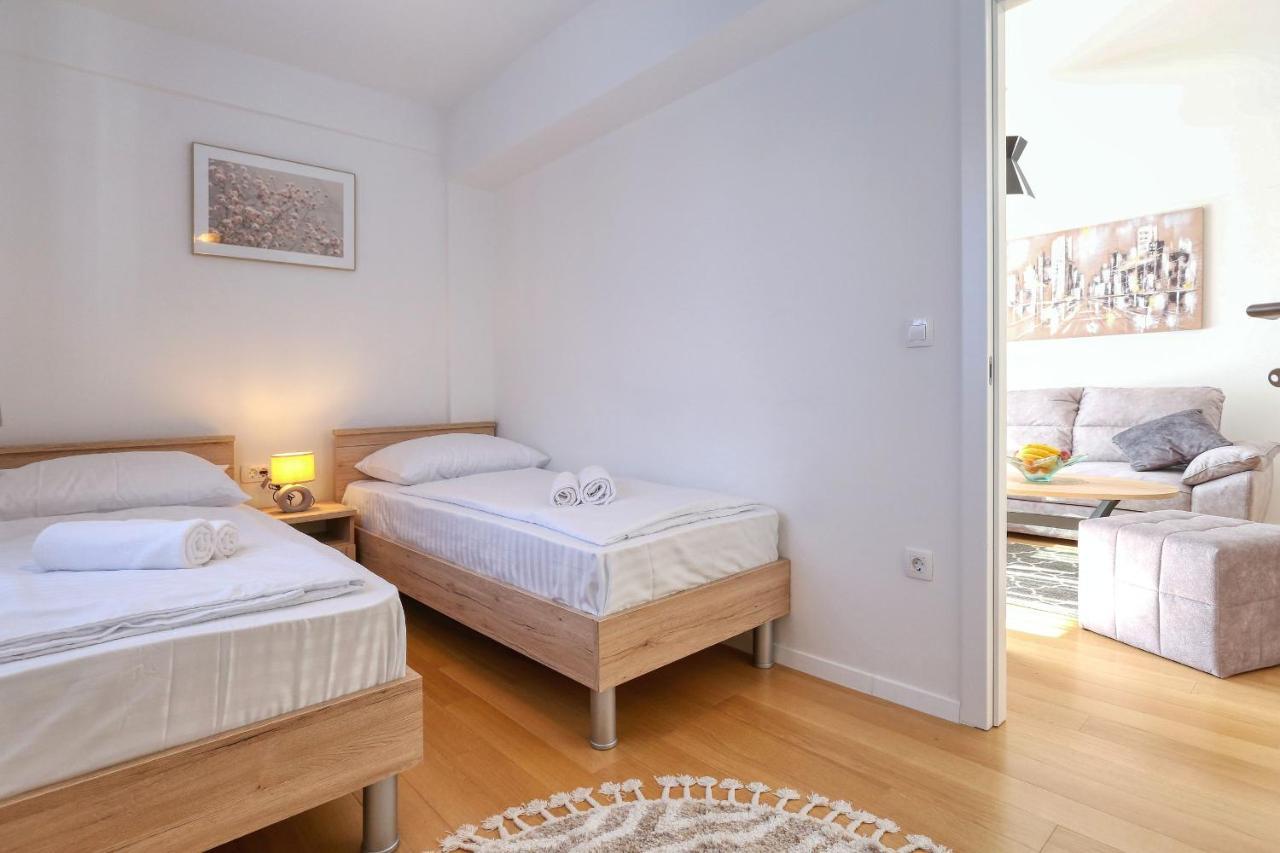 Apartments Perla With Free Parking Zadar Eksteriør billede