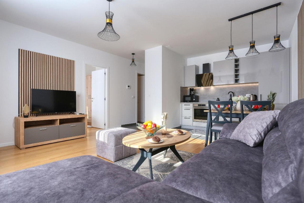 Apartments Perla With Free Parking Zadar Eksteriør billede