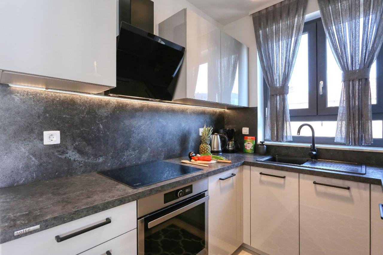 Apartments Perla With Free Parking Zadar Eksteriør billede