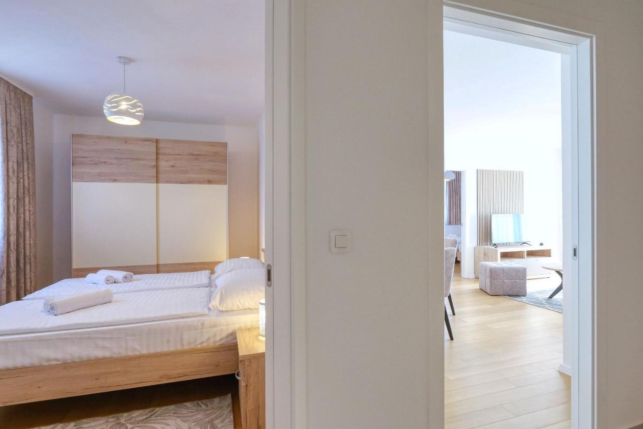 Apartments Perla With Free Parking Zadar Eksteriør billede