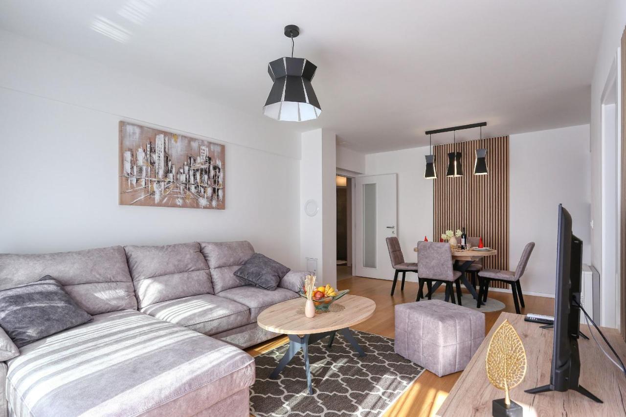 Apartments Perla With Free Parking Zadar Eksteriør billede